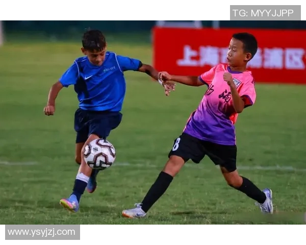 精彩对决大连队主场迎战天津松江期待一场激烈的足球盛宴